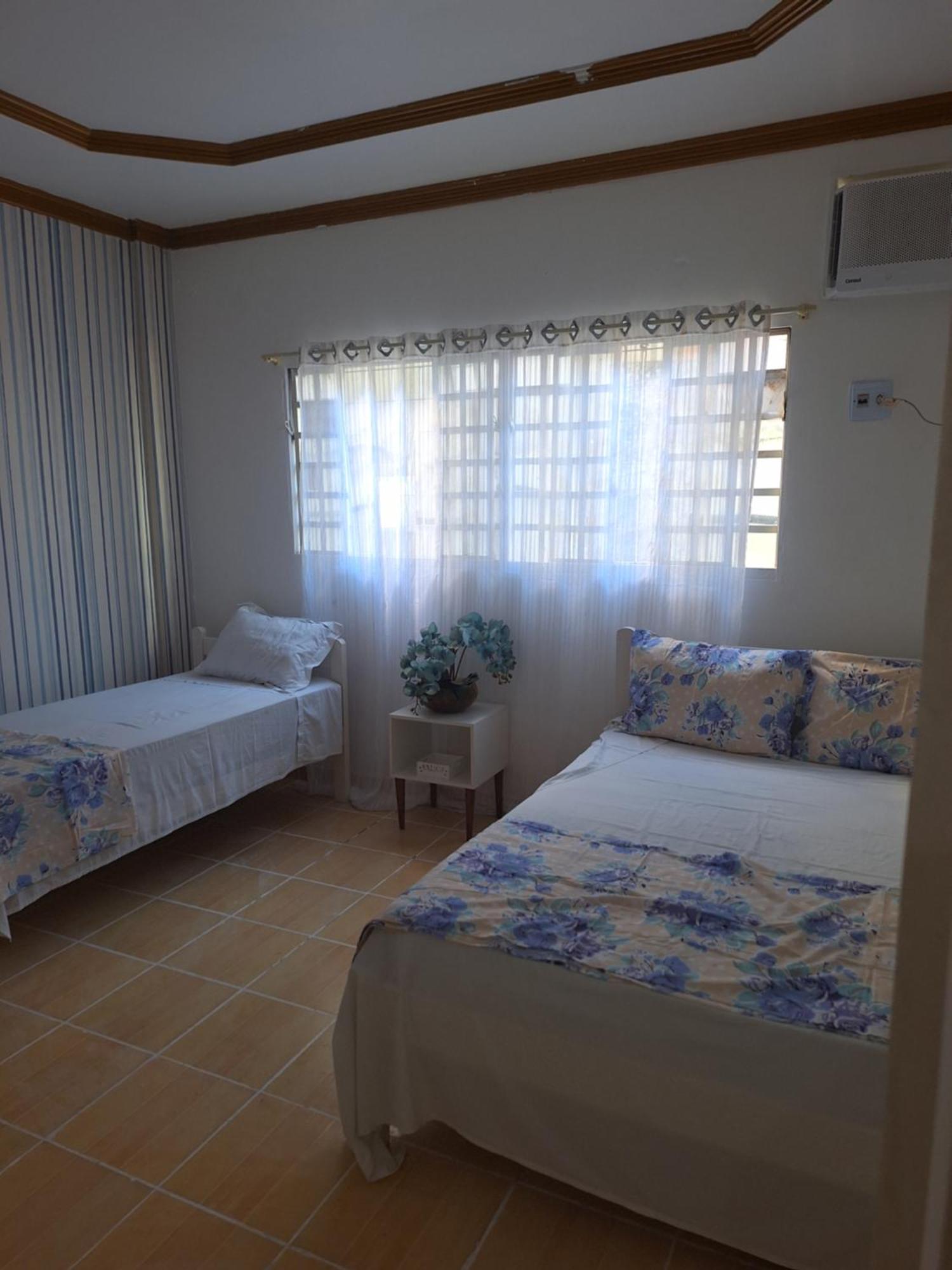 Quarto Triplo Com Banheiro Em Pousada E Restaurante 마나우스 외부 사진